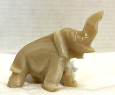 Hand carved white d'occasion  Expédié en Belgium