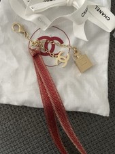 Chanel schlüsselanhänger bea gebraucht kaufen  Grünberg