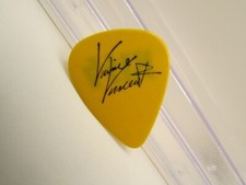 VINNIE VINCENT KISS Lick It Up Tour 1984 Signature palheta de guitarra amarela  comprar usado  Enviando para Brazil