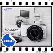 Samsung nx3000 mirrorless usato  Italia