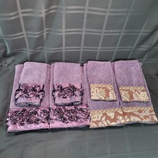 Conjunto de 8 toalhas de mão decorativas roxas Avanti com acabamento floral roseta enfeitada comprar usado Conjunto de 8 toalhas de mão decorativas roxas Avanti com acabamento floral roseta enfeitada comprar usado  Enviando para Brazil