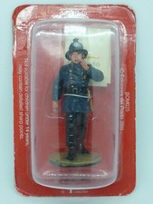 Delprado pompier figurine d'occasion Delprado pompier figurine d'occasion  Nogent-sur-Marne