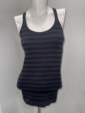 Women lululemon tank for sale  Donna
