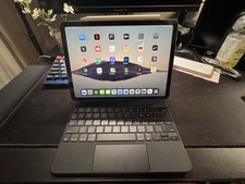 iPad Air 4ª Geração 2022 com 64 gig de armazenamento + Magic Keyboard e Apple Pencil 2 comprar usado  Enviando para Brazil