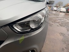 Hyundai ix35 headlight for sale  CRUMLIN