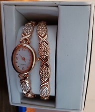 Relógio feminino casual tom dourado com cristais, inclui uma pulseira GEN2353STK comprar usado  Enviando para Brazil