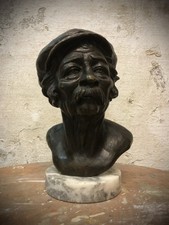 Scultura bronzo firmata usato  Genova