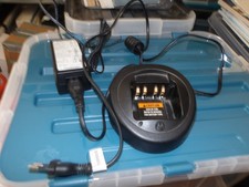 Chargeur radio uhf d'occasion  Gardanne