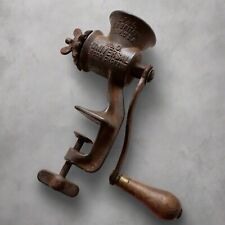 Antique food chopper. d'occasion  Sauzé-Vaussais