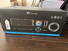 Thermaltake water cooling d'occasion  Expédié en Belgium
