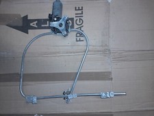 Alzavetro renault clio usato  Macomer
