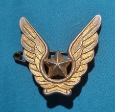 Ancien insigne beret d'occasion  L'Union