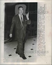1956 Press Photo Auditor do Estado de Illinois pode ser removido do cargo pelo governador comprar usado 1956 Press Photo Auditor do Estado de Illinois pode ser removido do cargo pelo governador comprar usado  Enviando para Brazil