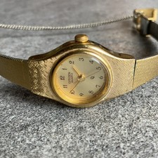 Usado, Relógio de quartzo feminino Citizen 4031-S02295 clássico tom dourado 19mm nova bateria D2 comprar usado  Enviando para Brazil