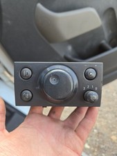 Vauxhall vectra headlight for sale  CREWE