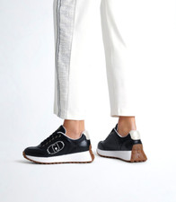 Sneakers donna nere usato  Bagnara Calabra