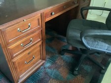 inches 60 desk 20 for sale inches 60 desk 20 for sale Raleigh