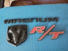 Logotipo emblema usado Dodge Magnum vermelho RT pintado preto letras traseiras 2005-08 fabricante de equipamento original  comprar usado  Enviando para Brazil