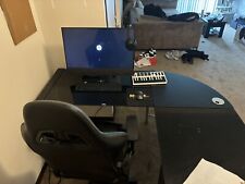 Home corner desk for sale  Oregon