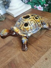Tortue pique fleurs d'occasion  Saint-Privat-des-Vieux