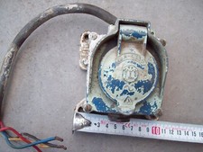 Ancienne prise electrique d'occasion  Wattignies