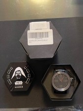 Montre collaborative nixon d'occasion Montre collaborative nixon d'occasion  Expédié en France