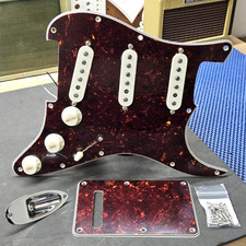 Pickguard Fender American Professional Classic Strat carregado Coastline 57 captadores comprar usado Pickguard Fender American Professional Classic Strat carregado Coastline 57 captadores comprar usado  Enviando para Brazil