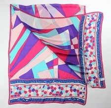 Magnifique écharpe emilio d'occasion Magnifique écharpe emilio d'occasion  Lyon VII