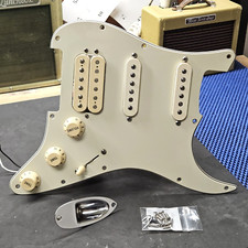 Fender American Deluxe HSS Strat PICKGUARD CARREGADO EUA Vintage Captadores silenciosos comprar usado  Enviando para Brazil