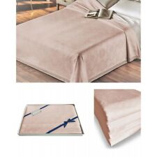 Coperta copriletto pesante usato  Vilminore di Scalve