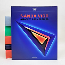 Nanda vigo. alfabeto usato  Milano
