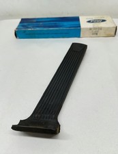 Usado, Pedal acelerador Ford C0DD-9735-A NOVO NA CAIXA – 62–65 Fairlane Meteor – sem pino comprar usado Usado, Pedal acelerador Ford C0DD-9735-A NOVO NA CAIXA – 62–65 Fairlane Meteor – sem pino comprar usado  Enviando para Brazil