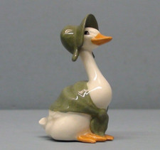 HTF aposentado Hagen Renaker verde mãe ganso com chapéu verde e faixa para chapéu comprar usado  Enviando para Brazil