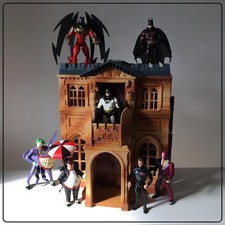 Action figures bundle for sale  LARNE