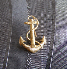 Insigne militaire ancre d'occasion Insigne militaire ancre d'occasion  Olivet
