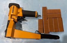 Grampeador de caixa Bostitch DS-3219 1-1/4" coroa pneumática bastão com grampos comprar usado  Enviando para Brazil