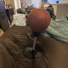 Saco de pancadas de mesa para alívio de estresse mesa de boxe saco de velocidade bola de pancadas comprar usado Saco de pancadas de mesa para alívio de estresse mesa de boxe saco de velocidade bola de pancadas comprar usado  Enviando para Brazil