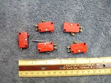 LOTE DE MICROINTERRUPTORES 'MICRO' VERMELHO INTERRUPTOR ELÉTRICO ARCADE HOBBY ALARME INDUSTRIAL comprar usado  Enviando para Brazil