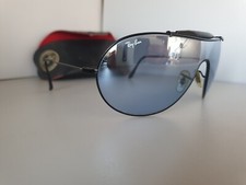 Occhiali sole unisex usato  Aversa