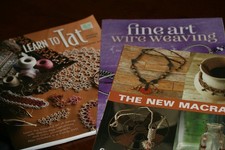 Lovely ~ Lot of 3 Wire Weaving, Macrame' and Tatting Instructional Books comprar usado  Enviando para Brazil
