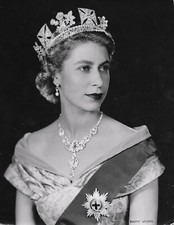 Queen elizabeth portrait for sale  SOUTHAMPTON