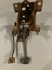 1979 - 1987 1993 Ford Mustang conjunto de pedal de freio de embreagem manual 5 velocidades T-5 fabricante de equipamento original comprar usado  Enviando para Brazil