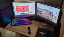 Komplettes Gamer PC Gaming Setup 1x Gamer PC 2x Monitore + mehr Zubehör!! comprar usado  Enviando para Brazil