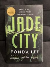Jade City by Fonda Lee (Book 1 of The Green Bone Saga) - Trade PB, usado comprar usado  Enviando para Brazil
