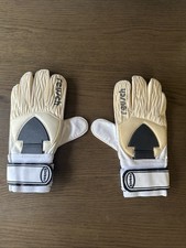 Reusch serie goalkeeper for sale Reusch serie goalkeeper for sale  STEVENAGE