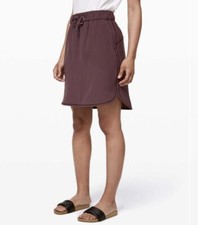 Usado, Saia Lululemon On The Fly Cherry Cola W8A87S tamanho 2  comprar usado  Enviando para Brazil