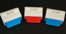 1980 Playmate Mini Cooler Casa de Bonecas Acessório Brinquedo Dispensador de Doces Barbie 2" comprar usado  Enviando para Brazil