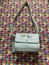 Schöne hochwertige handtasche gebraucht kaufen  Köln