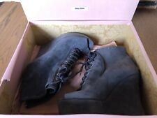 Calzature donna camoscio usato  Livorno