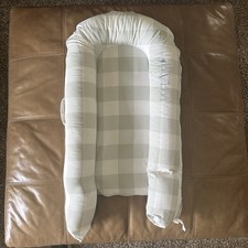 Dockatot deluxe plus for sale  Arapaho